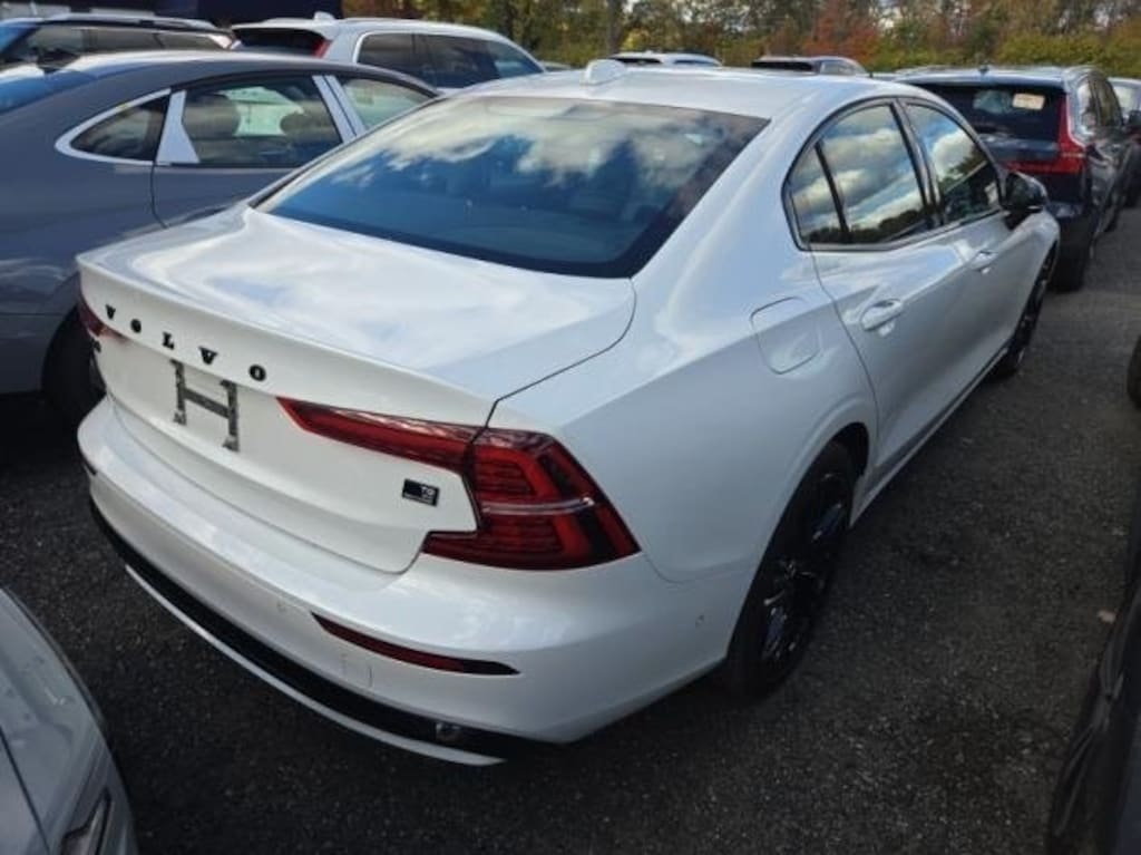 Used 2024 Volvo S60 Recharge Plug-In Hybrid Ultimate Sedan