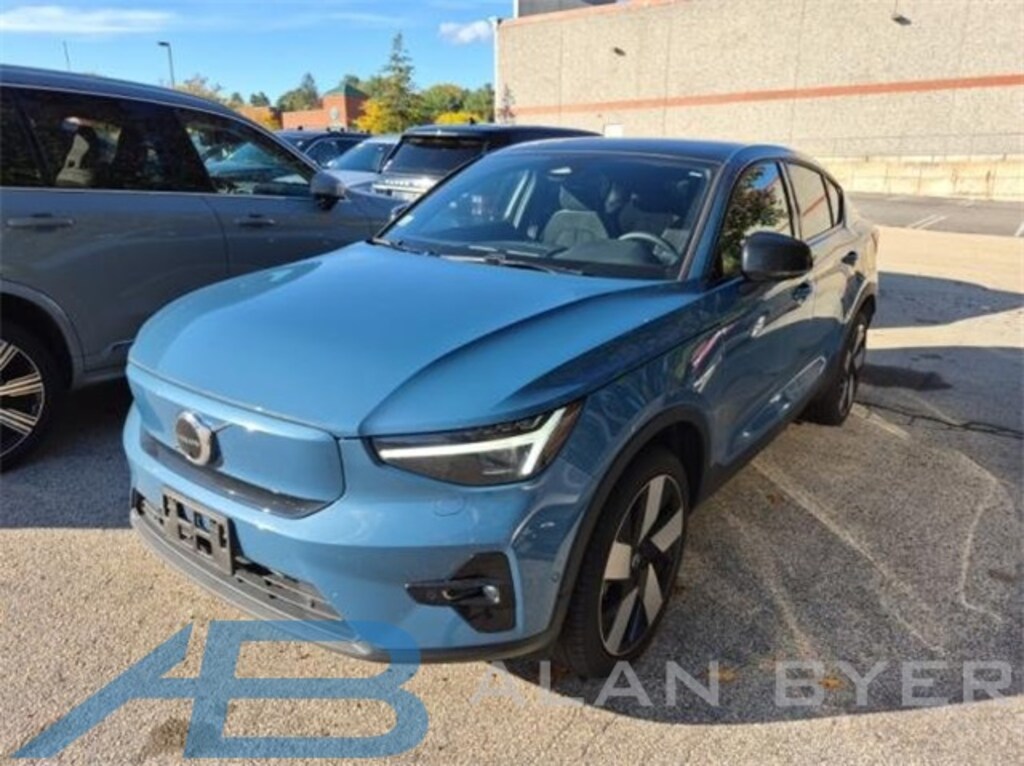 Used 2023 Volvo C40 Recharge Pure Electric Ultimate SUV