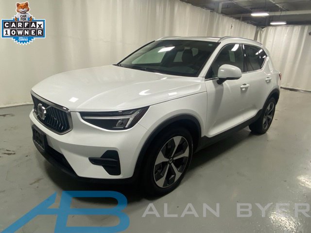 2024 Volvo XC40