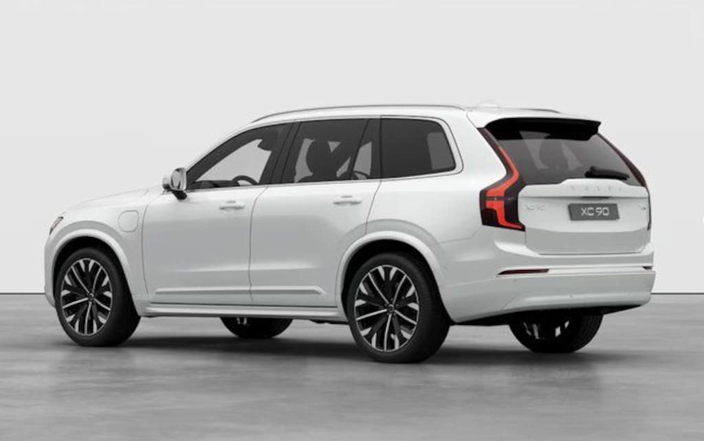 New 2026 Volvo XC90 plug-in hybrid T8 Plus 7-Seater SUV