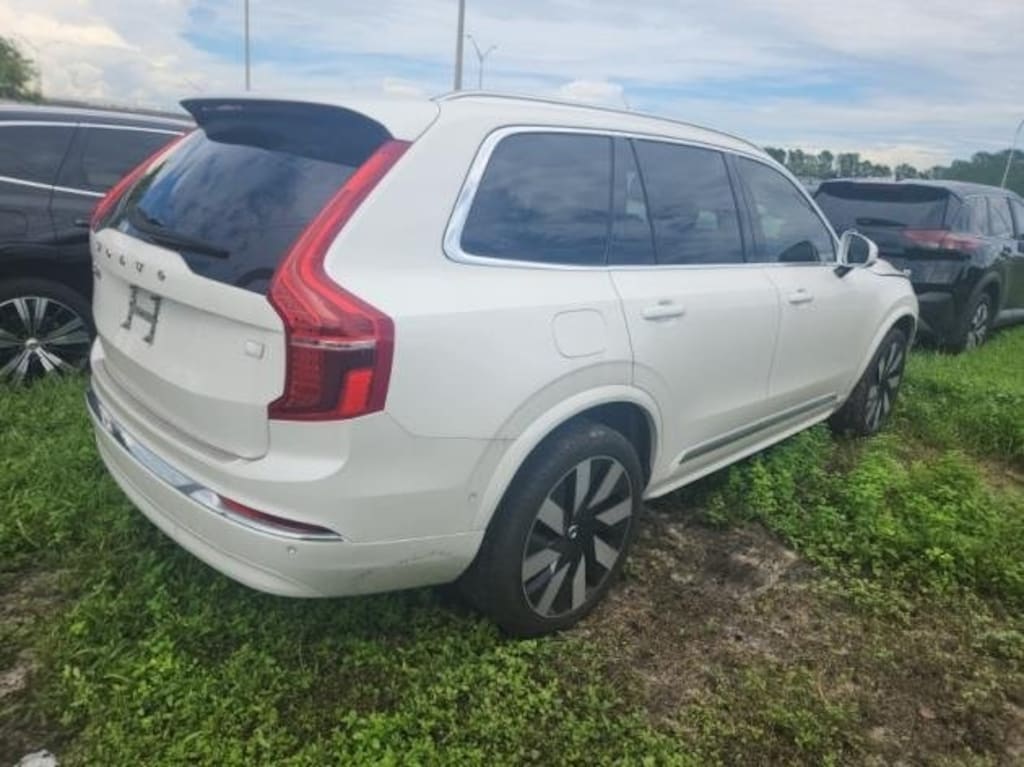 Used 2024 Volvo XC90 Recharge Plug-In Hybrid T8 Plus Bright Theme 7 Passenger SUV