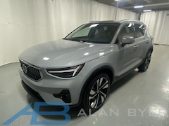 used 2025 Volvo XC40 B5 Plus Bright Theme SUV for sale in syracuse