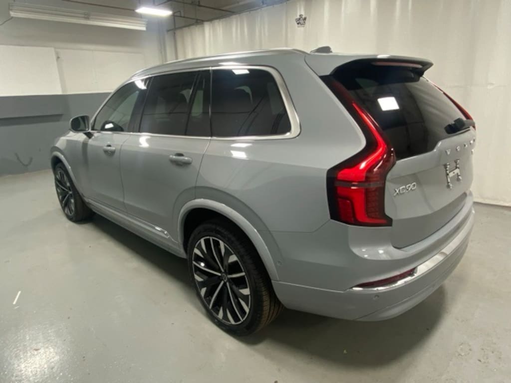 Used 2025 Volvo XC90 B6 Plus 7-Seater SUV