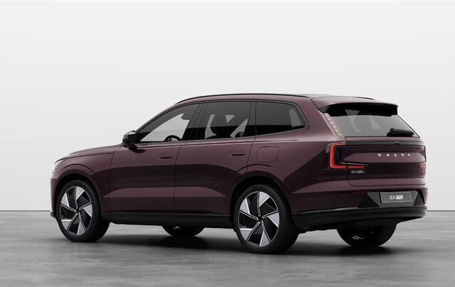 2025 Volvo EX90 Twin Motor Performance Ultra photo 2