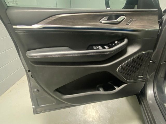 2023 Jeep Grand Cherokee L Overland - Photo 7