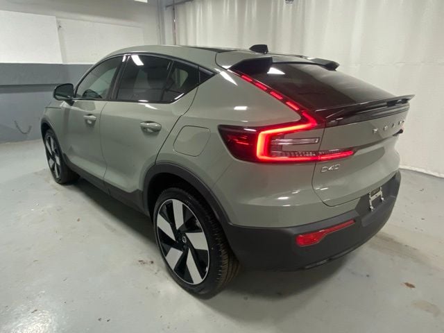 Used 2024 Volvo C40 Ultimate with VIN YV4ER3GM5R2096275 for sale in Syracuse, NY