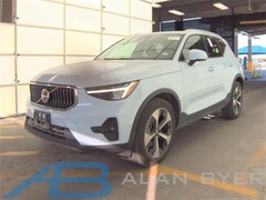used 2025 Volvo XC40 B5 Plus Bright Theme SUV for sale in syracuse