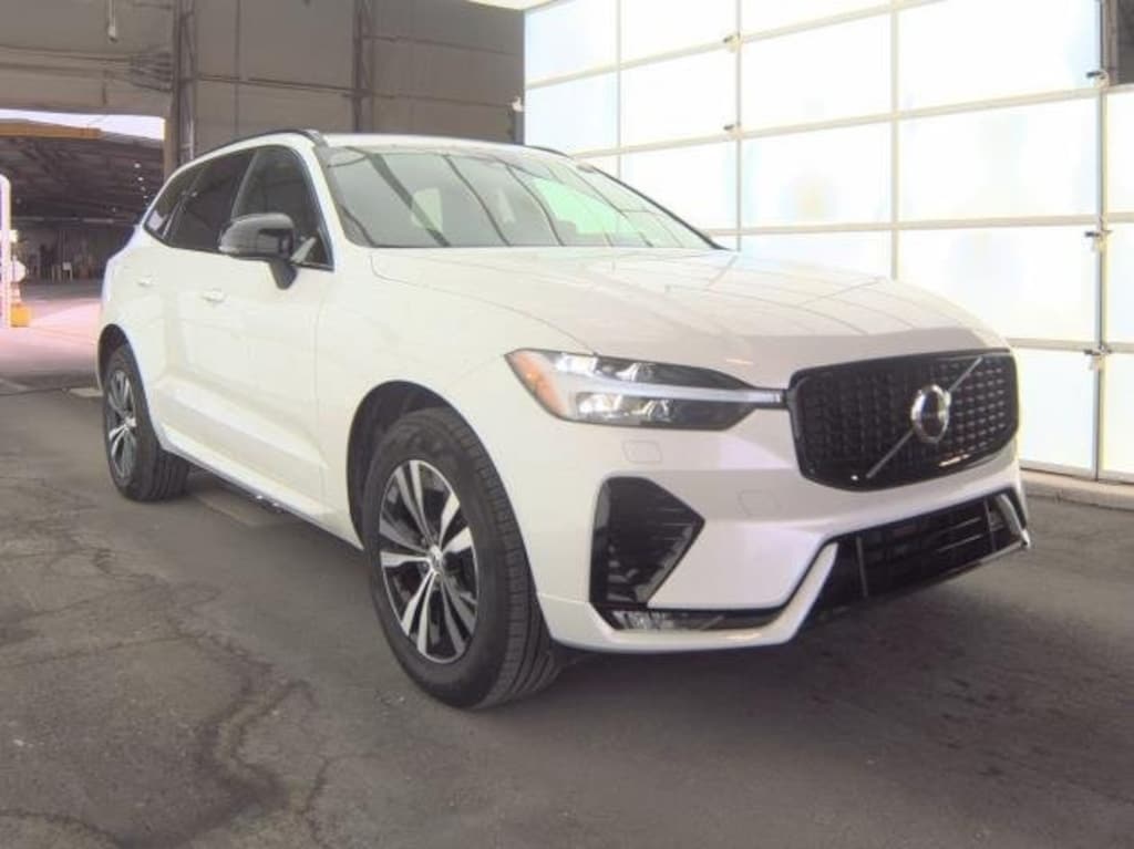 Used 2025 Volvo XC60 B5 Core SUV