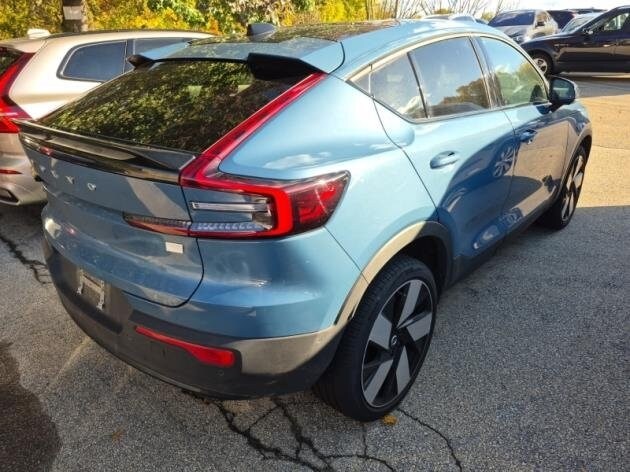 2023 Volvo C40 Recharge Ultimate photo 2