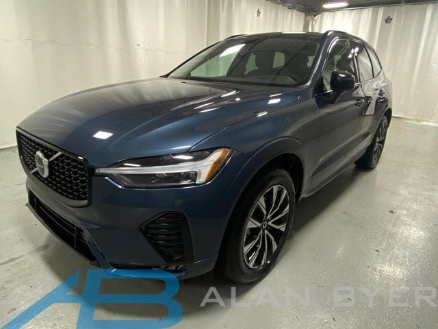 2025 Volvo XC60 B5 Core Dark AWD's photo