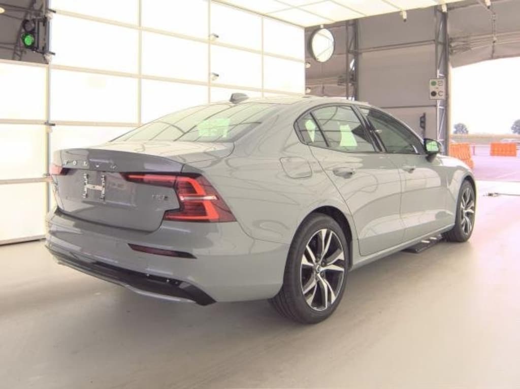 Used 2025 Volvo S60 B5 Core Sedan