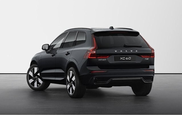 2025 Volvo XC60 T8 Plus photo 2
