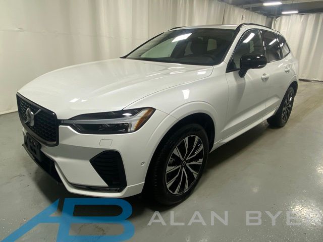 2025 Volvo XC60 B5 Plus Dark AWD's photo