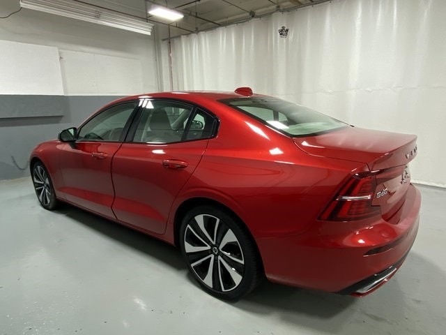 Used 2022 Volvo S60 Momentum with VIN 7JRL12TZ8NG162281 for sale in Syracuse, NY