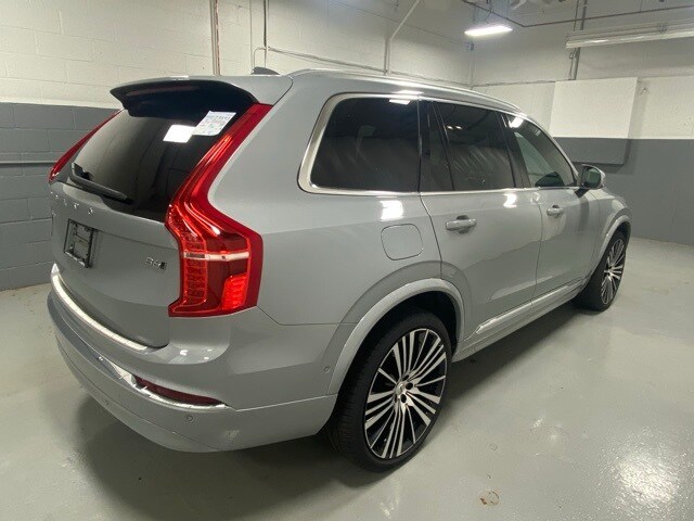 2024 Volvo XC90 Ultimate photo 3
