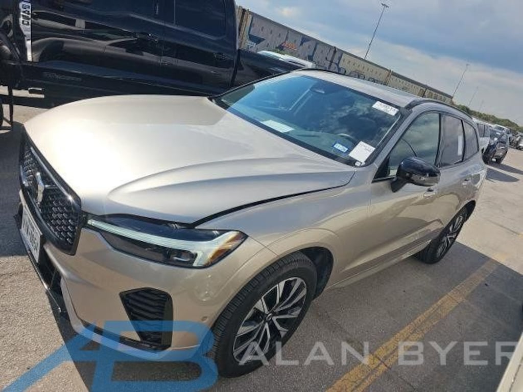 Used 2025 Volvo XC60 B5 Plus SUV