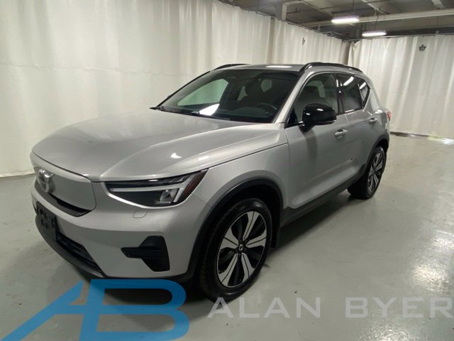 used 2023 Volvo XC40 Recharge Pure Electric Twin Core SUV for sale in syracuse
