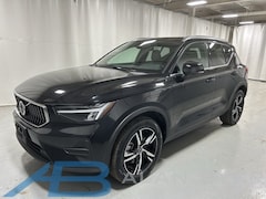 used 2025 Volvo XC40 B5 Core SUV for sale in syracuse