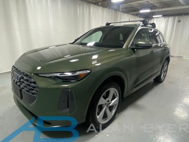 2025 Audi Q5 40 Premium Plus's photo