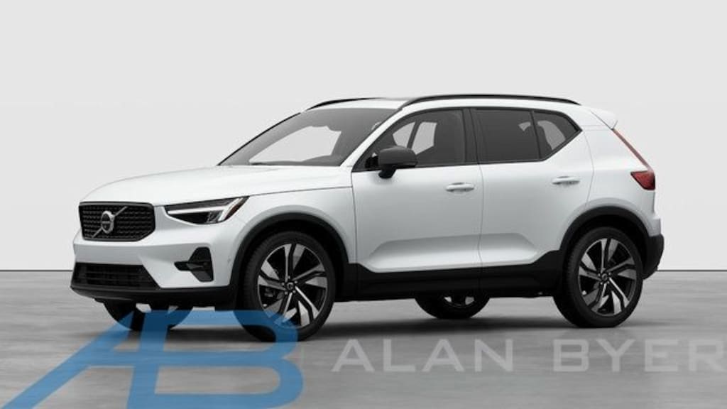 New 2026 Volvo XC40 B5 Plus SUV