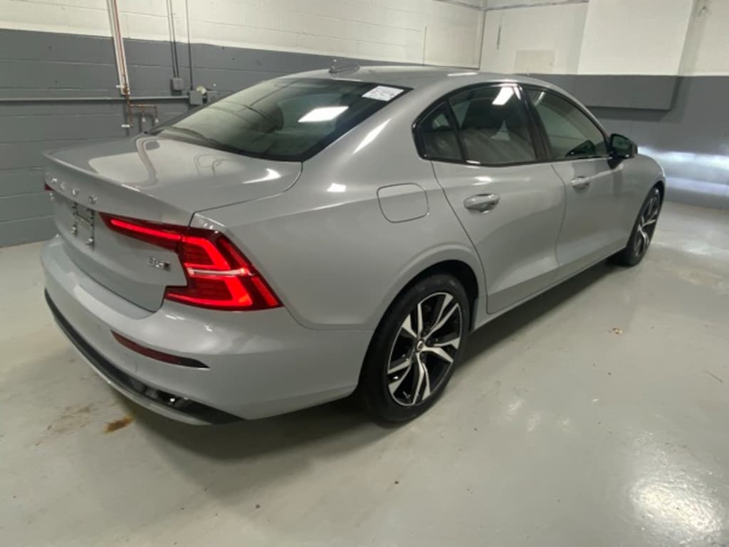 Used 2025 Volvo S60 B5 Core Sedan