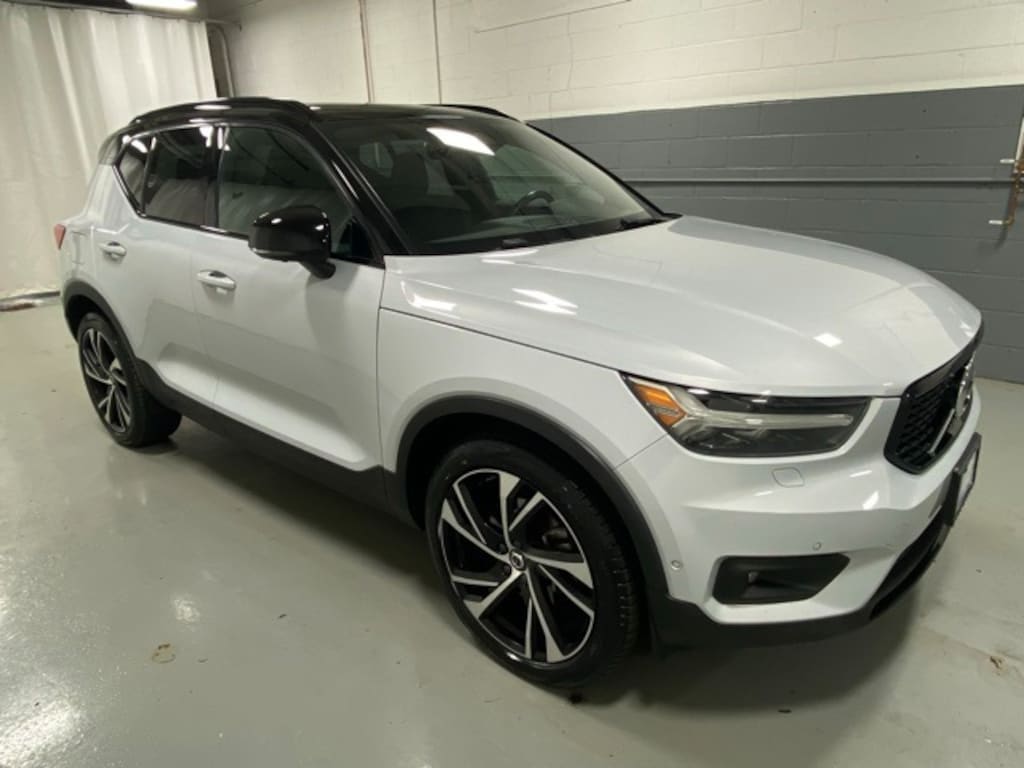 Used 2021 Volvo XC40 R-Design SUV