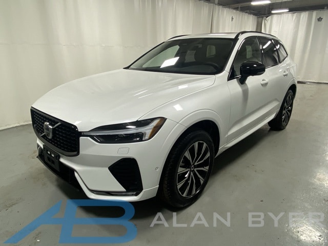 2025 Volvo XC60 Plus