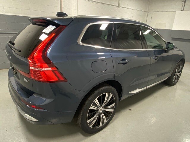 2022 Volvo XC60 Inscription photo 3