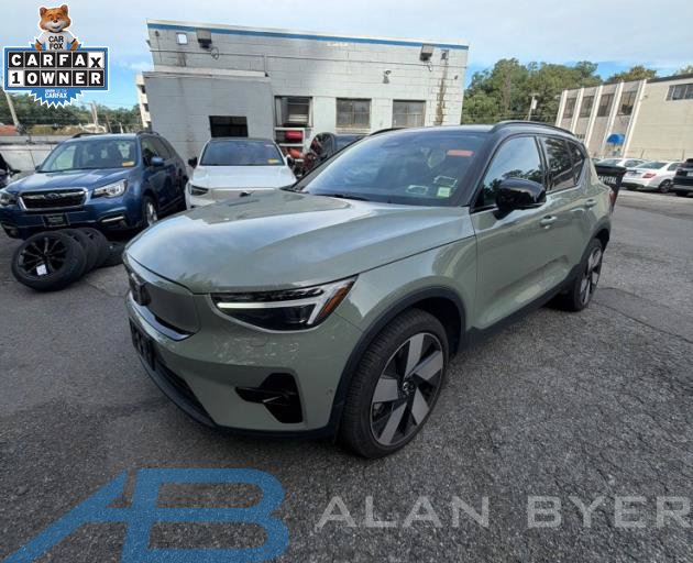  Volvo XC40 Recharge Pure Electric
