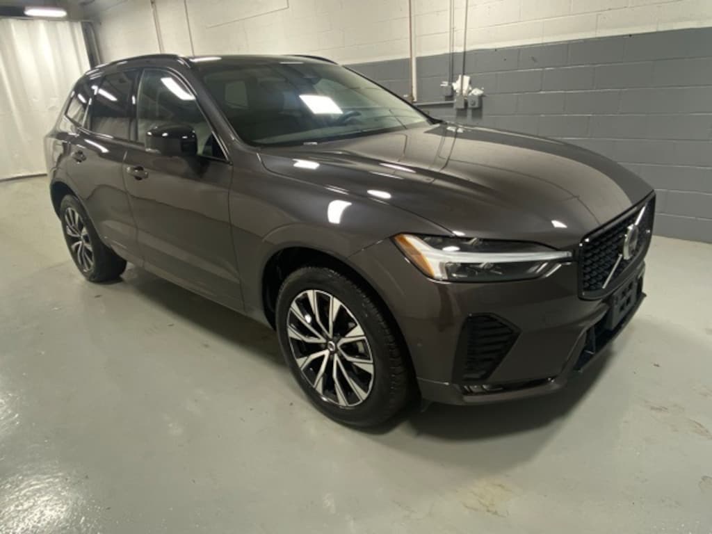 Certified 2025 Volvo XC60 B5 Plus SUV