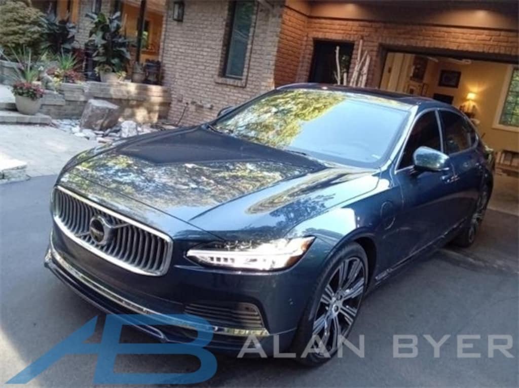 Used 2024 Volvo S90 Recharge Plug-In Hybrid Ultimate Sedan