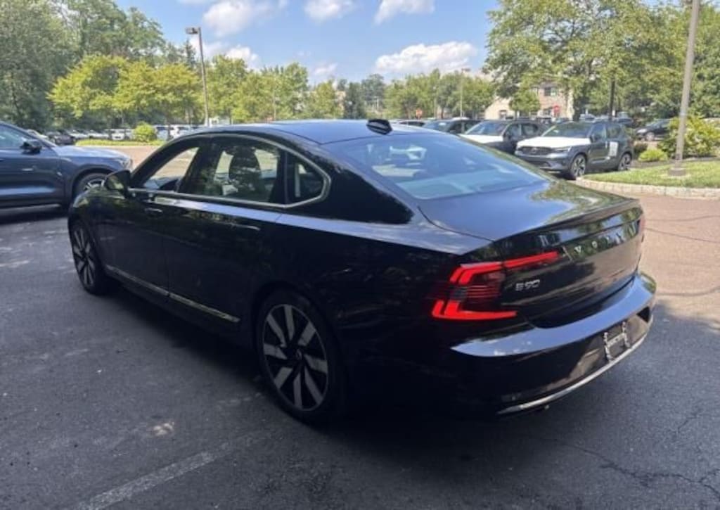 Used 2024 Volvo S90 Recharge Plug-In Hybrid Ultimate Sedan