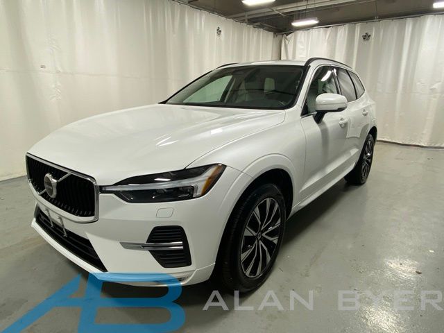 2023 Volvo XC60 B5 Core AWD's photo