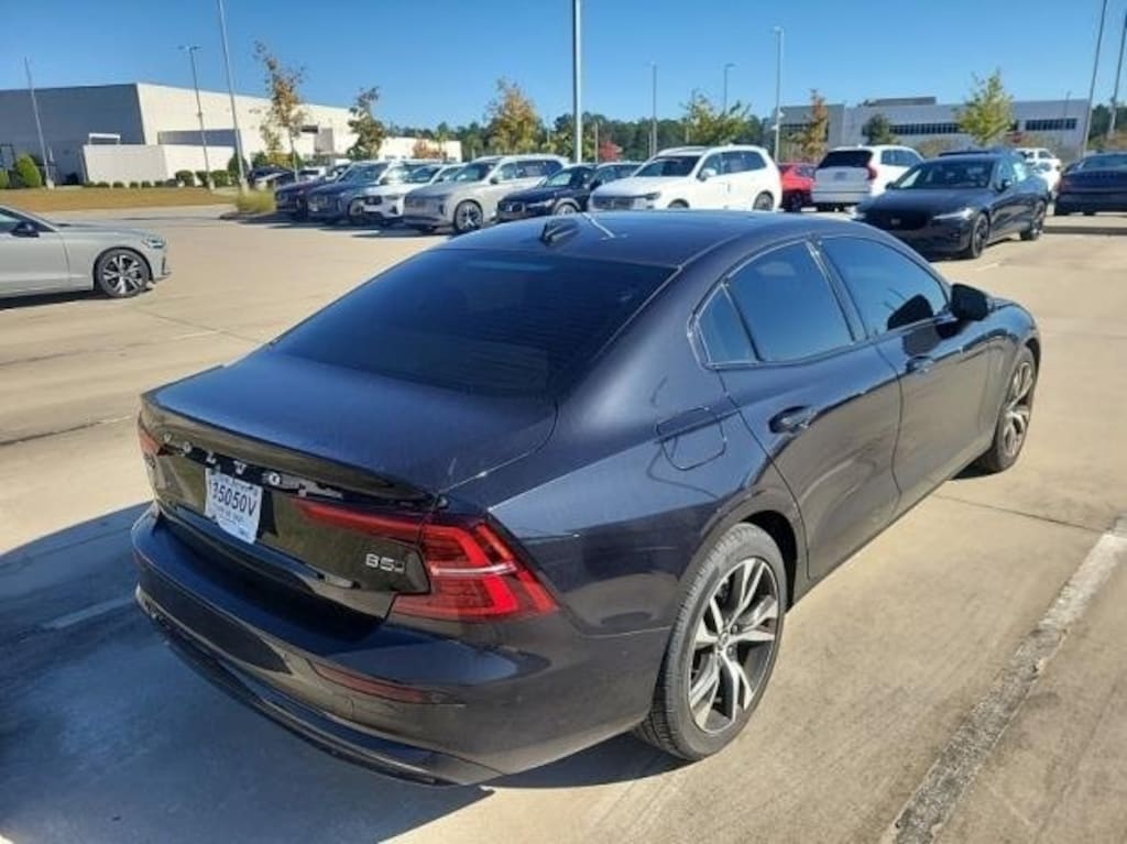 Used 2025 Volvo S60 B5 Core Sedan