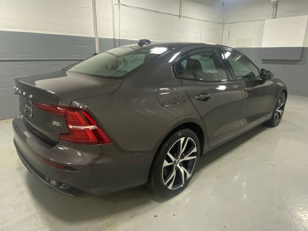 Used 2025 Volvo S60 B5 Core Sedan