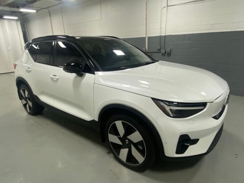 Used 2023 Volvo XC40 Recharge Pure Electric Ultimate SUV