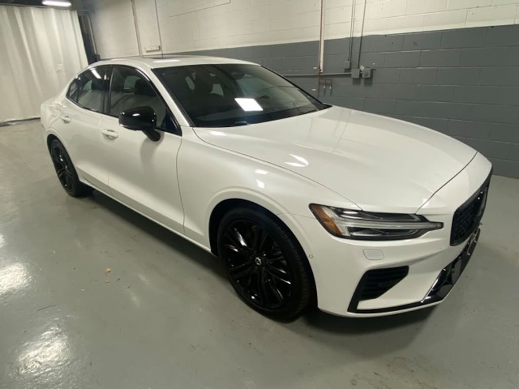 Used 2024 Volvo S60 Recharge Plug-In Hybrid Ultimate Sedan