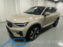 used 2025 Volvo XC40 B5 Ultra Bright Theme SUV for sale in syracuse