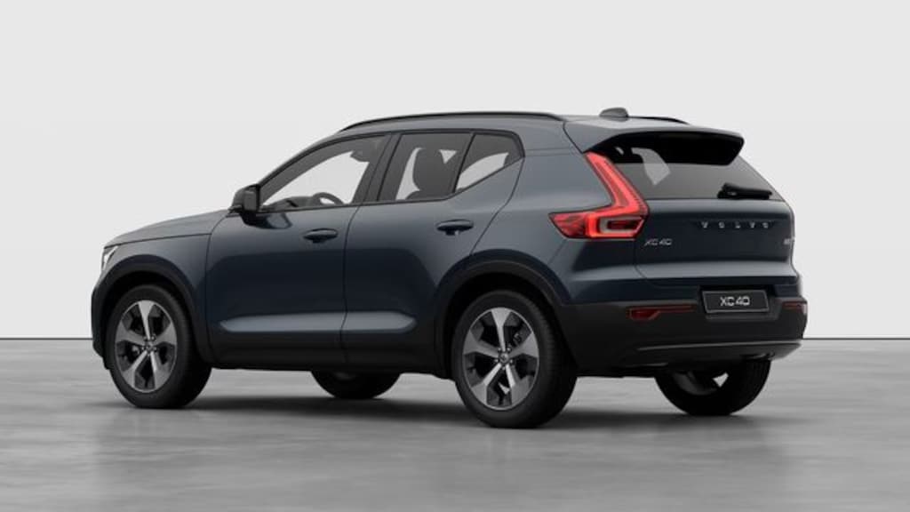 New 2026 Volvo XC40 B5 Plus SUV