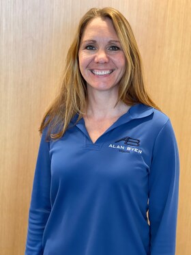Staff member Kristen Borte from d6ee077810a7