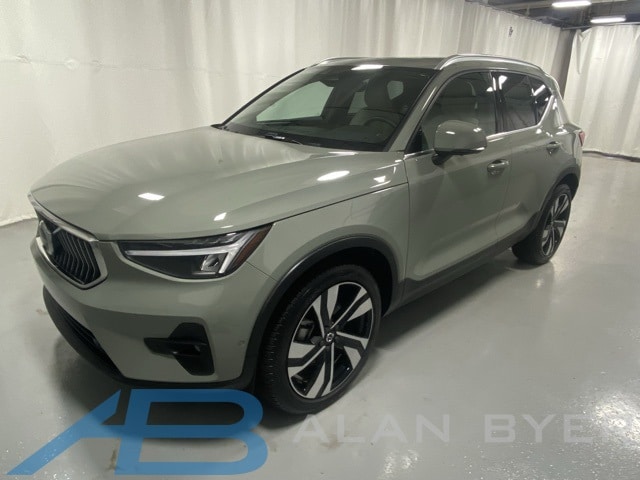 2024 Volvo XC40