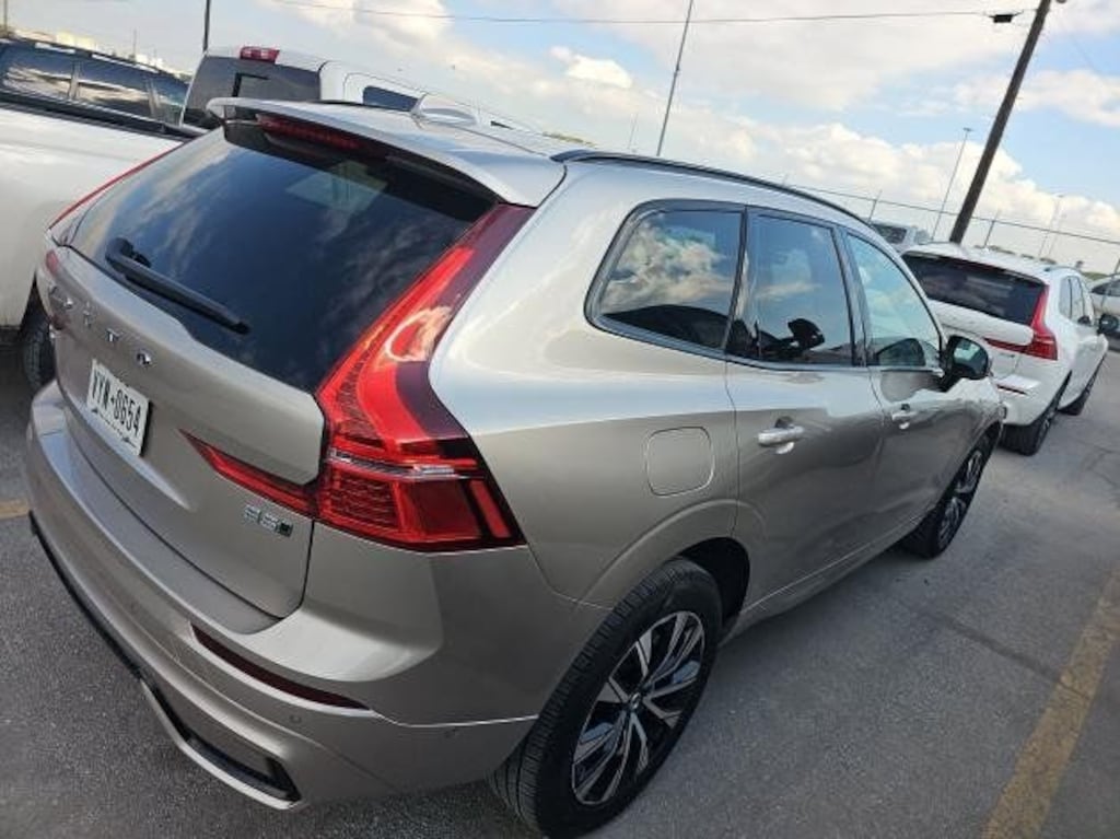 Used 2025 Volvo XC60 B5 Plus SUV