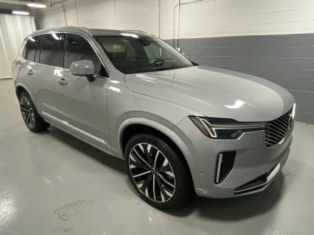 Used 2025 Volvo XC90 B6 Plus 7-Seater SUV