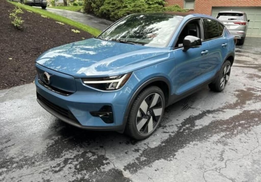 Certified 2023 Volvo C40 Recharge Pure Electric Twin Plus SUV