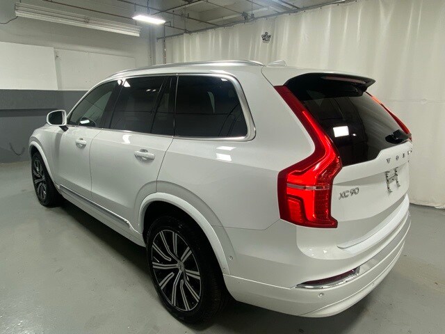 2024 Volvo XC90 B5 Plus photo 2