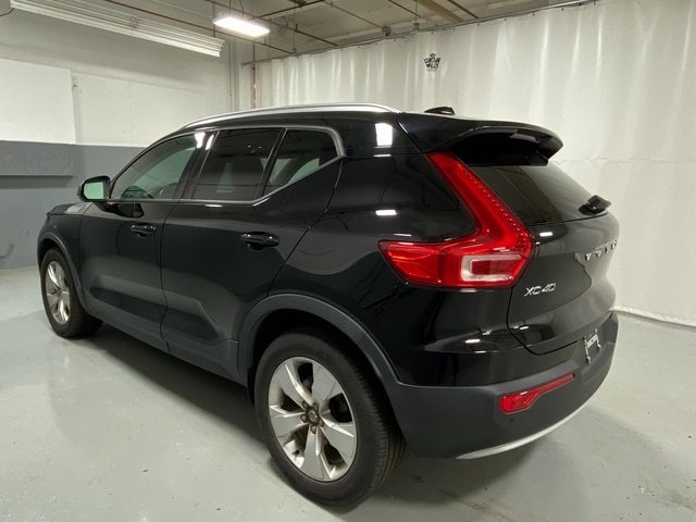 Used 2020 Volvo XC40 Momentum with VIN YV4162UK8L2180005 for sale in Syracuse, NY