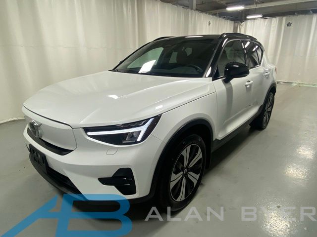 2023 Volvo XC40 P8 Recharge Core AWD's photo