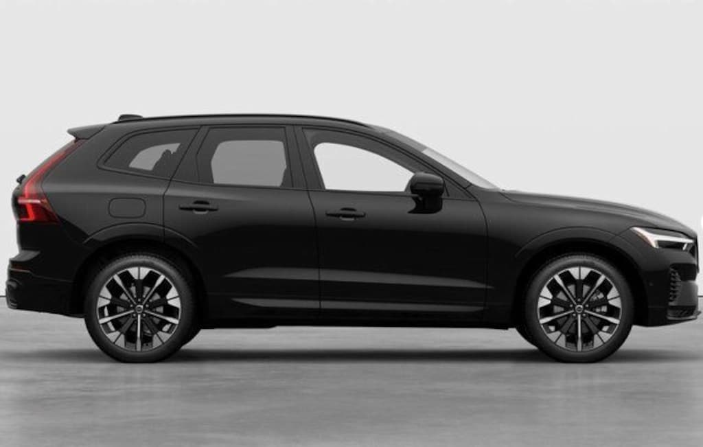 New 2026 Volvo XC60 B5 Plus SUV