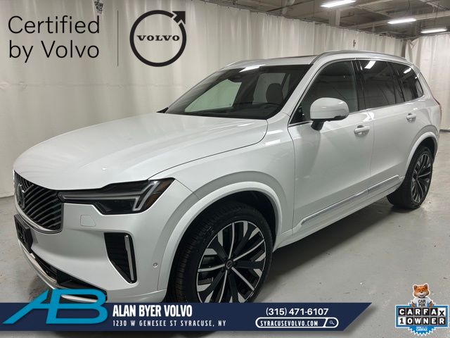 2025 Volvo XC90 B5 Plus Bright 4WD's photo