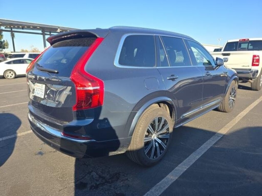 Used 2025 Volvo XC90 B5 Core SUV